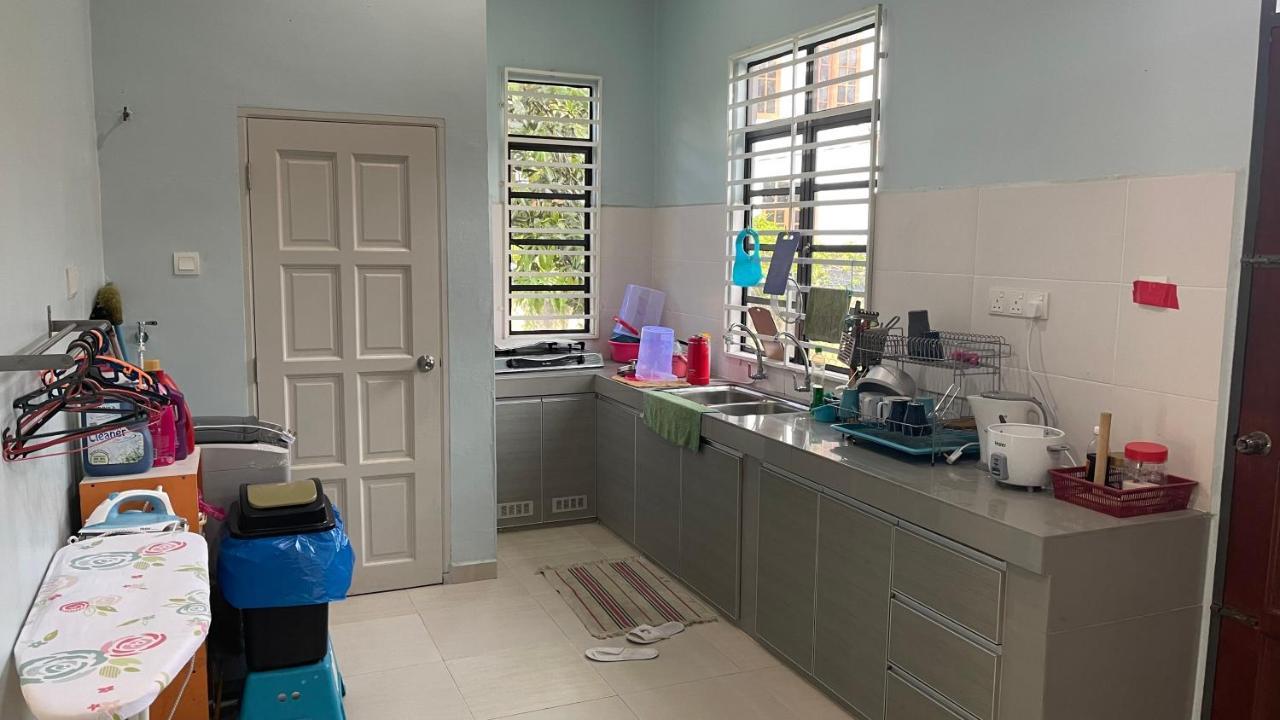 Nikmat Homestay Riyadh Kampong Tuan Mandak Bagian luar foto