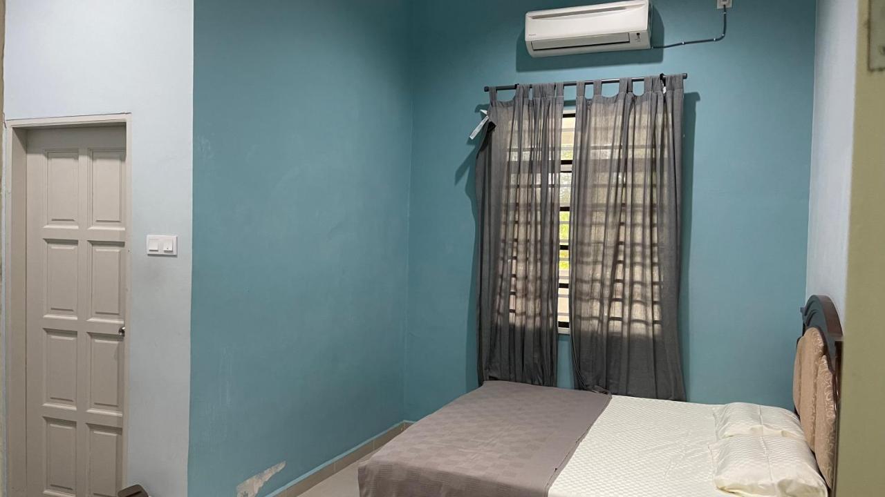 Nikmat Homestay Riyadh Kampong Tuan Mandak Bagian luar foto
