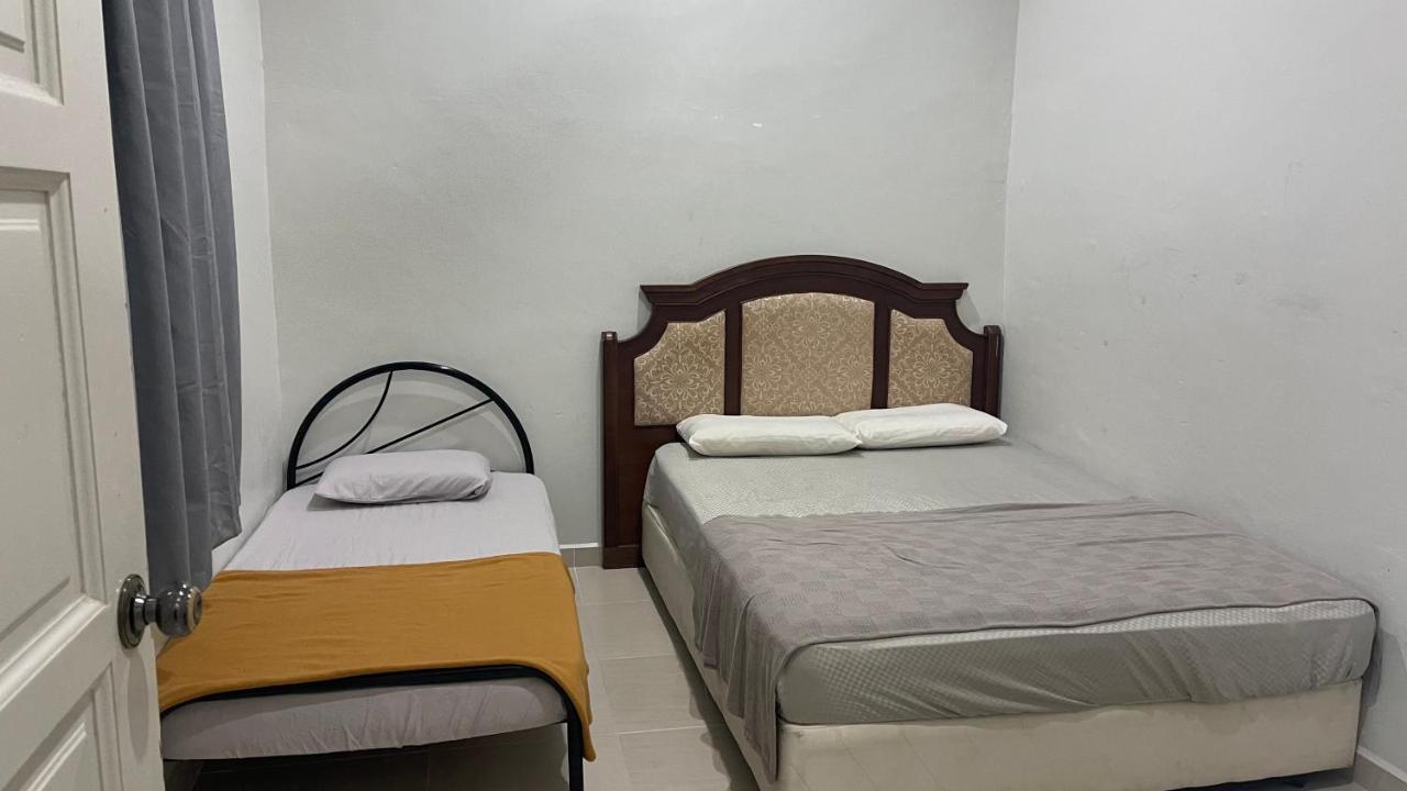 Nikmat Homestay Riyadh Kampong Tuan Mandak Bagian luar foto